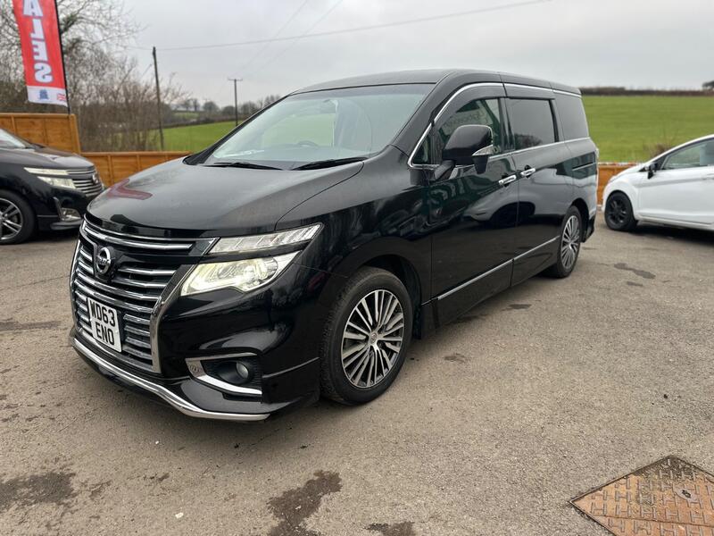 NISSAN ELGRAND