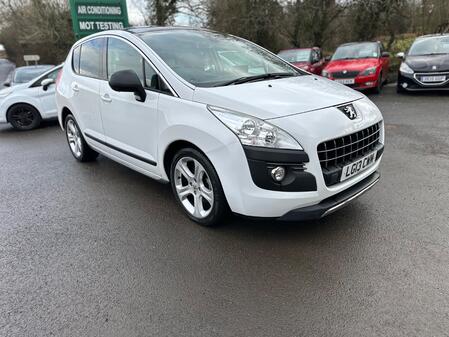 PEUGEOT 3008 2.0 HDi Allure